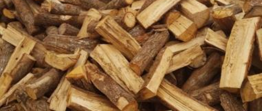 Le bois de chauffage séché 36 mois est un combustible de qualité supérieure, idéal pour un chauffage performant et écologique