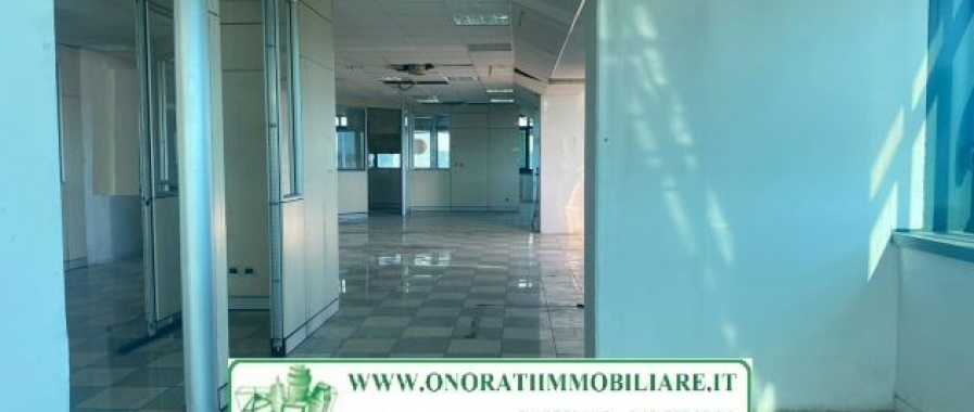Affitto Laboratorio/Ufficio à Guidonia