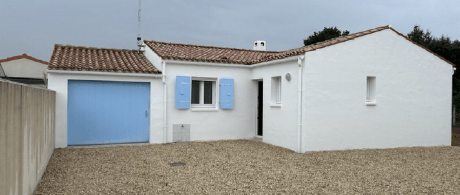 Maison individuelle plain pied, terrain clos.