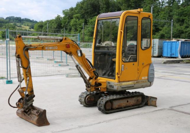 Mini pelle kobelco 1500kg