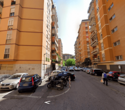 Villa Gordiani: Triloque con Balcone in Affitto